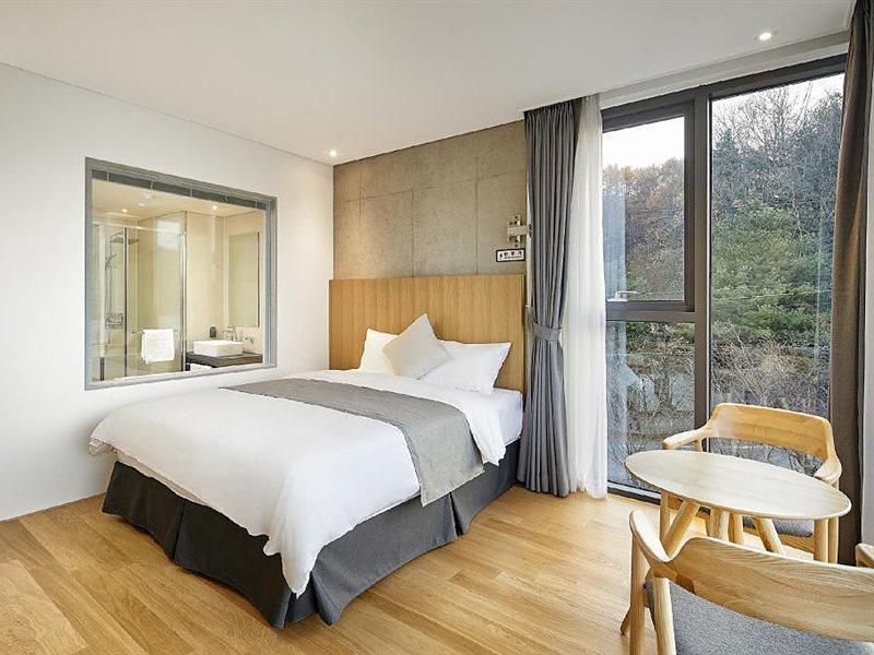 Hotel Haus Gapyeong Exterior photo